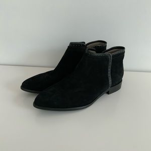 Italeau Black Suede Booties